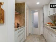 Se alquila piso de 4 habitaciones en Almagro