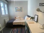 Se alquila piso de 4 habitaciones en Aluche, Madrid, sin...