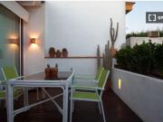 Se alquila piso de 4 habitaciones en Feria, se permite...