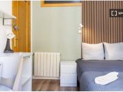 Se alquila piso de 4 habitaciones en Ríos Rosas