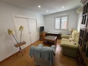 Se alquila piso reformado de 4 dormitorios en el centro...