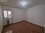 SE ALQUILA PISO SIN AMOBLAR EN UBICACIÓN INMEJORABLE