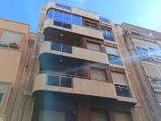 SE ALQUILA PISO / SIN MUEBLES / ZONA CAROLINAS / LISTO...