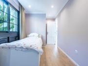 Se alquila por temporada Chalet Independiente en la Vega...