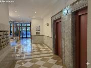 SE ALQUILA SUPER ACOGEDOR PISO EN CALLE ARABIAL