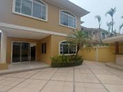 Se alquila villa amoblada en km 7 vía Samborondón