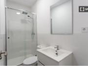 Se alquilan habitaciones en apartamento de 11...