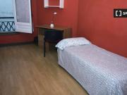 Se alquilan habitaciones en apartamento de 11...