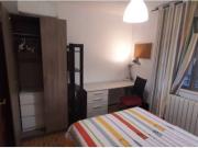 Se alquilan habitaciones en apartamento de 3 dormitorios...