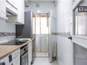 Se alquilan habitaciones en apartamento de 4 dormitorios...