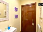 Se alquilan habitaciones en apartamento de 5 dormitorios...