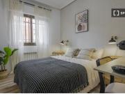 Se alquilan habitaciones en apartamento de 5...