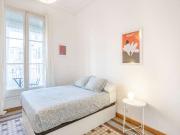 Se alquilan habitaciones en apartamento de 6 dormitorios...