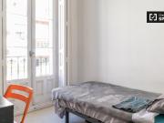 Se alquilan habitaciones en apartamento de 6 dormitorios...