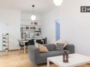 Se alquilan habitaciones en apartamento de 6 dormitorios...