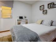 Se alquilan habitaciones en apartamento de 6 dormitorios...