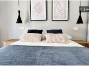 Se alquilan habitaciones en apartamento de 8...