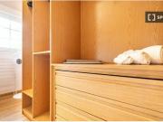 Se alquilan habitaciones en casa de 5 dormitorios en...