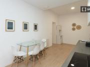 Se alquilan habitaciones en piso de 10 habitaciones en... Se alquilan habitaciones en piso de 10 habitaciones en...