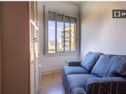 Se alquilan habitaciones en piso de 4 habitaciones en...