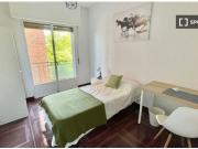 Se alquilan habitaciones en piso de 5 habitaciones en... Se alquilan habitaciones en piso de 5 habitaciones en...