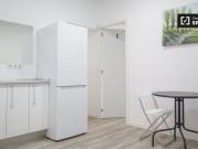 Se alquilan habitaciones en piso de 5 habitaciones en...