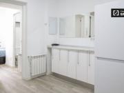 Se alquilan habitaciones en piso de 5 habitaciones en... Se alquilan habitaciones en piso de 5 habitaciones en...