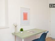 Se alquilan habitaciones en piso de 6 habitaciones en...