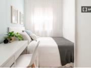 Se alquilan habitaciones en piso de 6 habitaciones en...