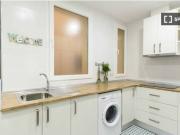 Se alquilan habitaciones en piso de 7 habitaciones en... Se alquilan habitaciones en piso de 7 habitaciones en...