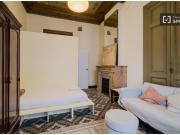 Se alquilan habitaciones en piso de 9 habitaciones en...