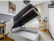 Se alquilan habitaciones en un apartamento de 5...