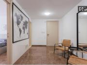 Se alquilan habitaciones en un apartamento de 6...