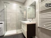 Se alquilan habitaciones en un apartamento de 7...