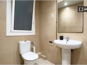 Se alquilan habitaciones en un apartamento de 7...