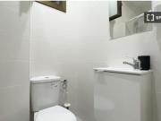 Se alquilan habitaciones en un apartamento de 7...