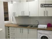 Se alquilan habitaciones en un apartamento de 7...