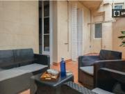 Se alquilan habitaciones en un apartamento de 7...