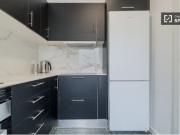 Se alquilan habitaciones en un apartamento de 7...