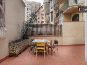 Se alquilan habitaciones en un apartamento de 7...