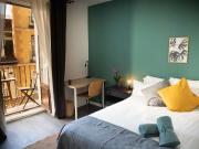 Se alquilan habitaciones en un apartamento de 8... Se alquilan habitaciones en un apartamento de 8...