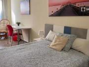 ¡Se alquilan habitaciones en un piso de 5 habitaciones...