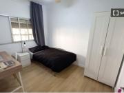 Se alquilan habitaciones para hombres en piso de 6...