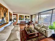 Se Arrienda 4 Dormitorios + 2 Estacionamiento + Bodega....