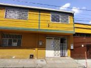 SE ARRIENDA AMPLIA CASA EN GIRARDOT