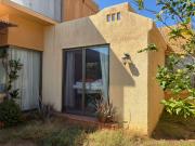 Se arrienda Amplia casa esquina amoblada de dos pisos,...