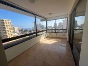 Se arrienda amplio departamento Barrio Brasil