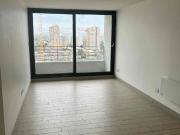 SE ARRIENDA AMPLIO DEPARTAMENTO EN IRARRÁZABAL