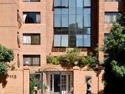 Se arrienda amplio Dp metro Manquehue con estacionamiento