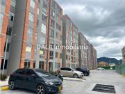 SE ARRIENDA APARTAMENTO EN LA VARIANTE CHA COTA....